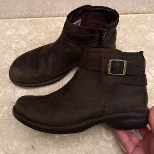 Merrell Andover Bluff Brown Waterproof‎ Leather Ankle Boots Buckle Zip Size 7